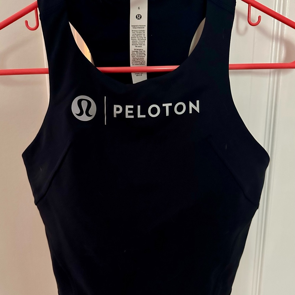 Lululemon Athletica Black Fitted Sleeveless Tank
